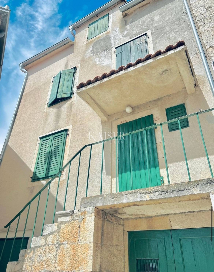Rogoznica, Šibenik-Tradicionalna kamnita hiša 50m od morja