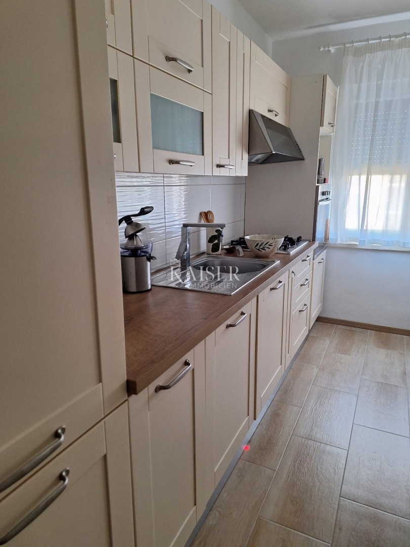 Istra, Umag - stanovanje v centru, 56m2