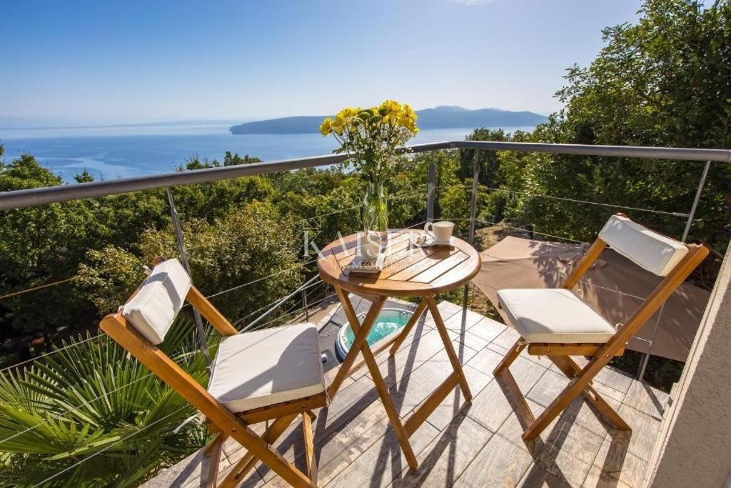 Opatija, Mošćenička Draga - hiša s panoramskim pogledom na morje, popolna za počitnice, 90 m2
