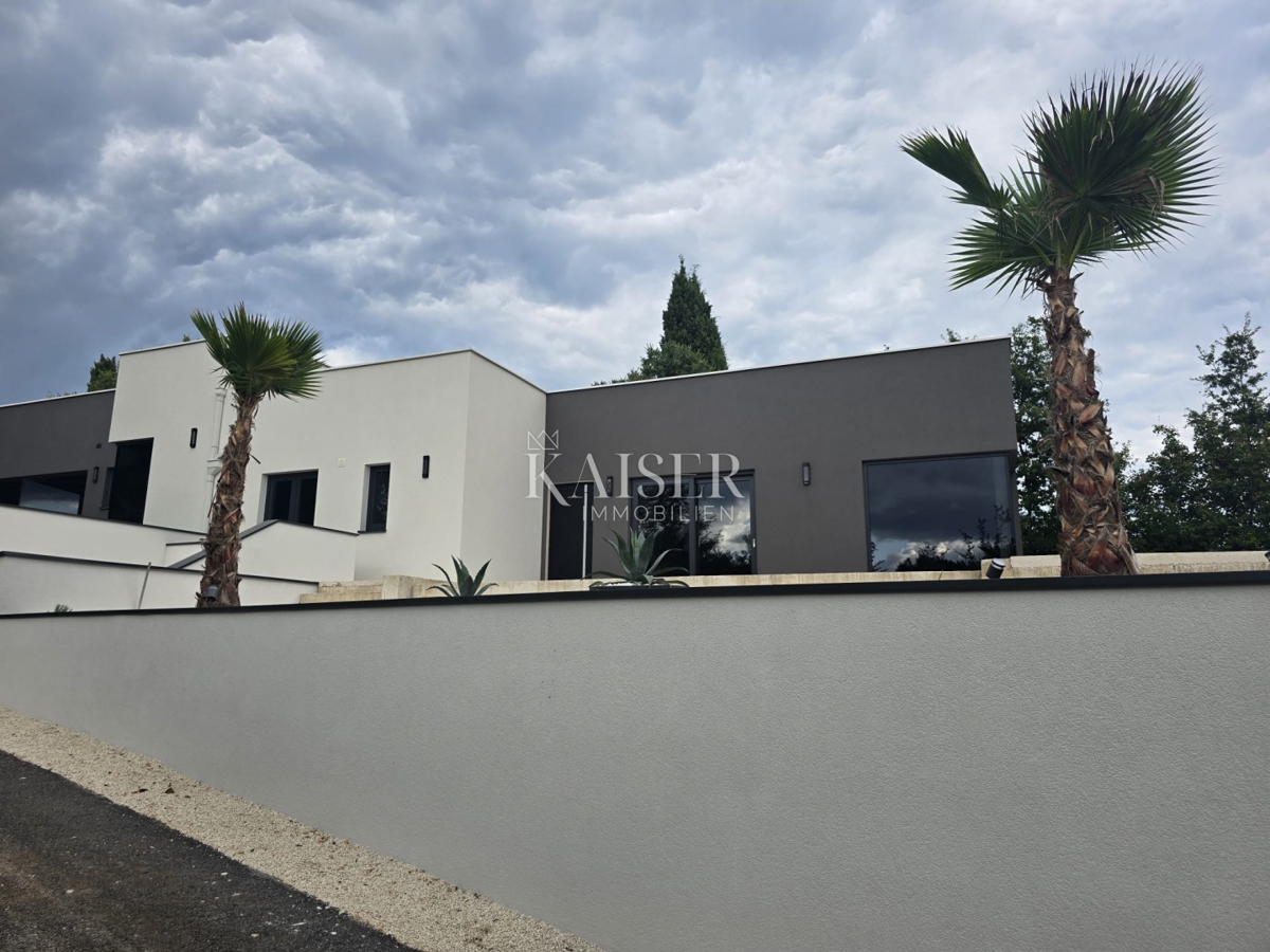 Istra, Barban - polsamostojna hiša z bazenom