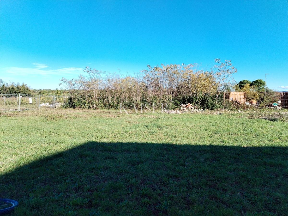  Zazidljivo zemljišče Umag, 437m2