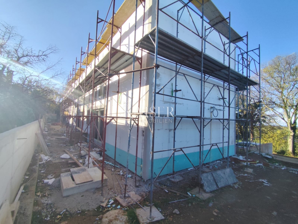 Istra, Poreč - moderna hiša z vrtom s 3 spalnicami