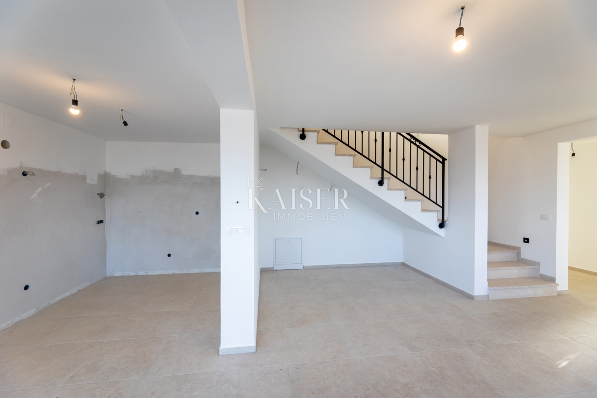 Hiša Klimno, Dobrinj, 266m2