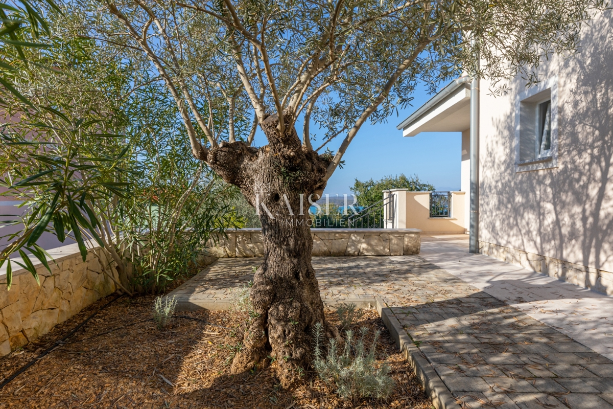 Hiša Klimno, Dobrinj, 266m2