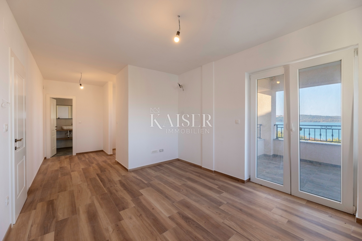 Hiša Klimno, Dobrinj, 266m2