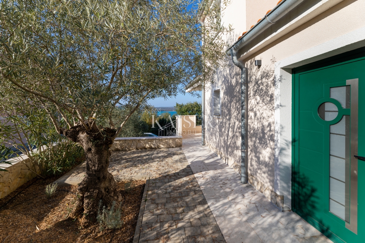 Hiša Klimno, Dobrinj, 266m2