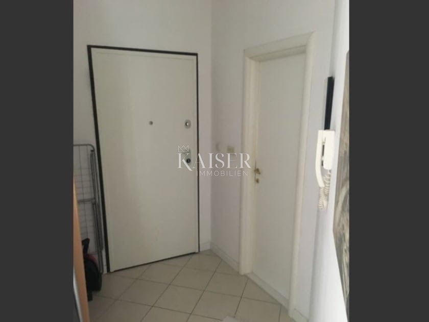 Trogir, Čiovo - stanovanje 47 m2 s pogledom na morje