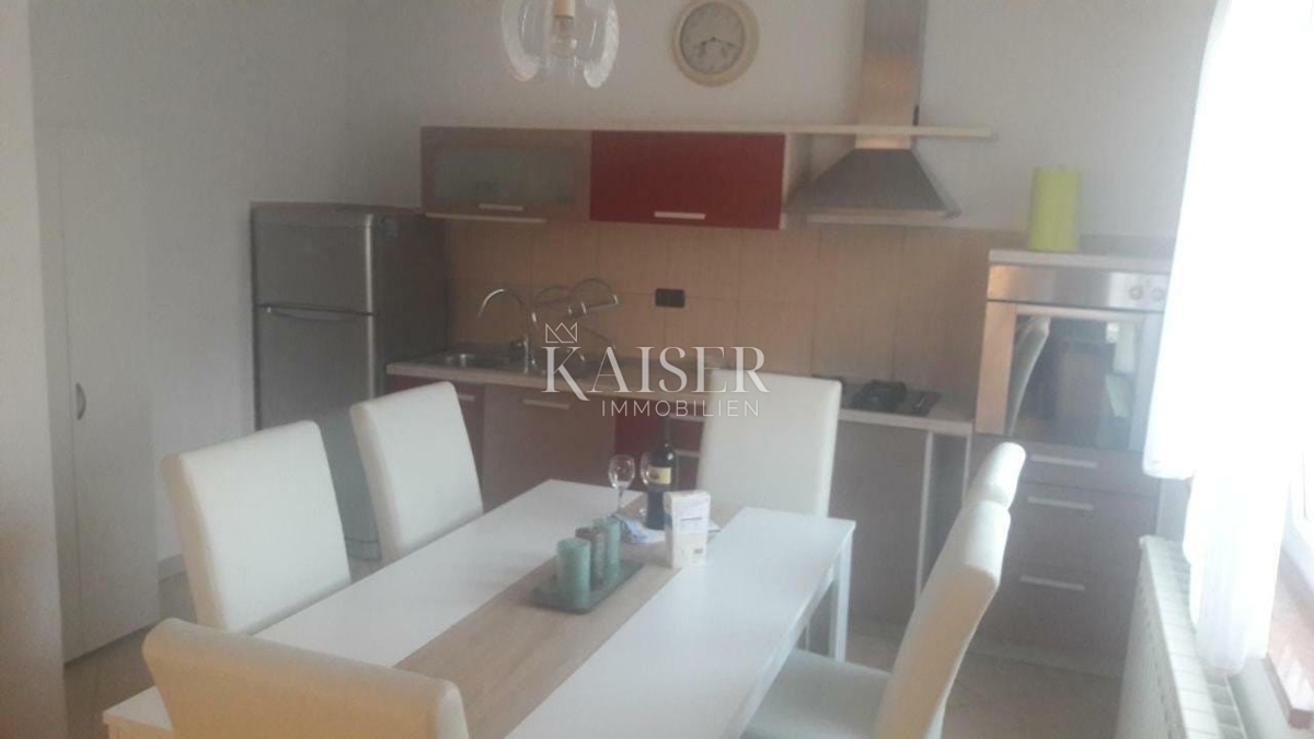 Istra, Umag - okolica: opremljena hiša 200m2 z dvema apartmajema in velikim vrtom 500m2