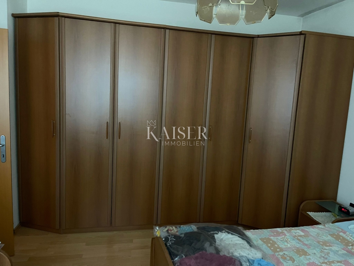 Istra, Umag - okolica: opremljena hiša 200m2 z dvema apartmajema in velikim vrtom 500m2