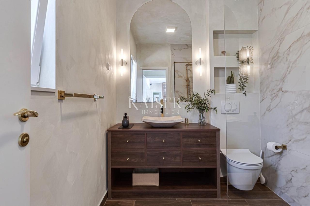 Čudovita hiša v bližini Šibenika