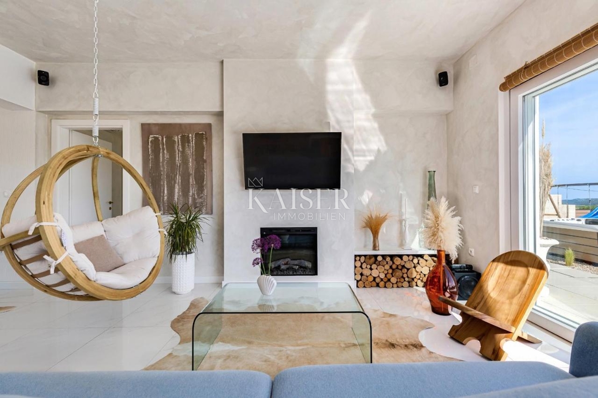 Čudovita hiša v bližini Šibenika