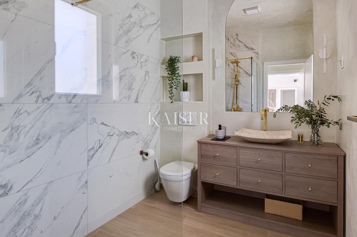 Čudovita hiša v bližini Šibenika