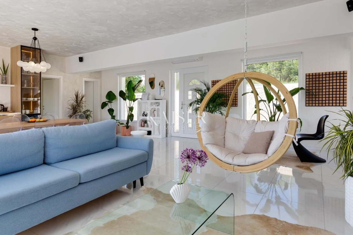 Čudovita hiša v bližini Šibenika