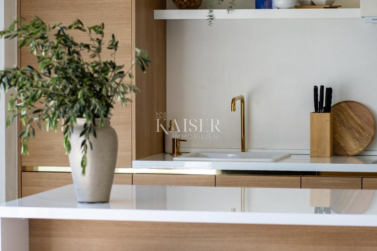 Čudovita hiša v bližini Šibenika