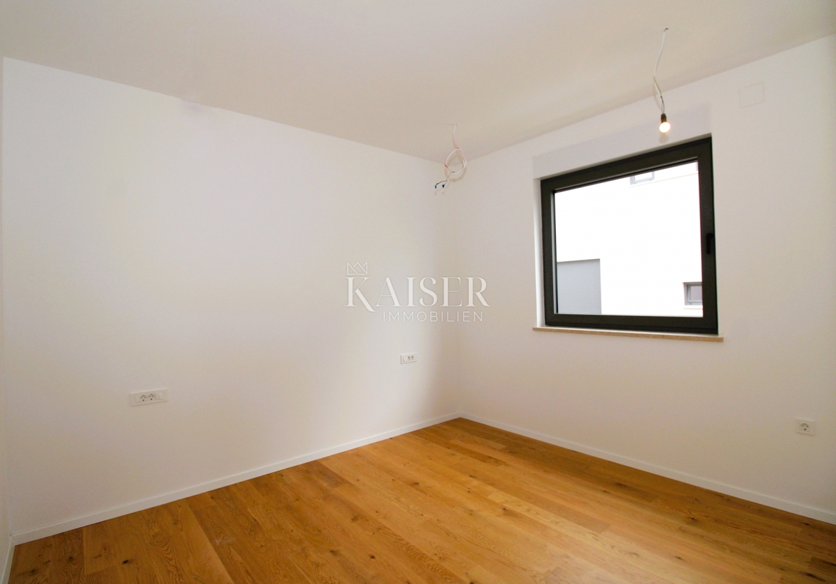 Istra, Rovinj - moderno dupleks stanovanje 112m2 z vrtom in garažo