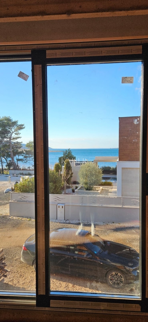 Zadar, Rovanjska - Apartma s pogledom na morje, 50 m od plaže