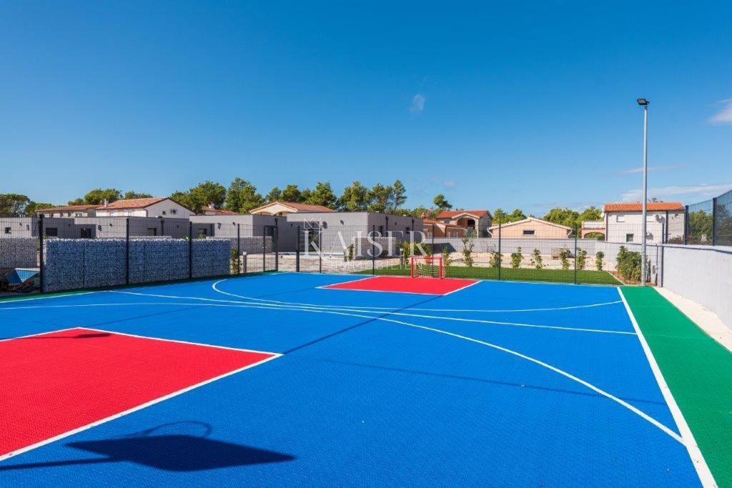 Zadar - Letovišče 1 km od morja