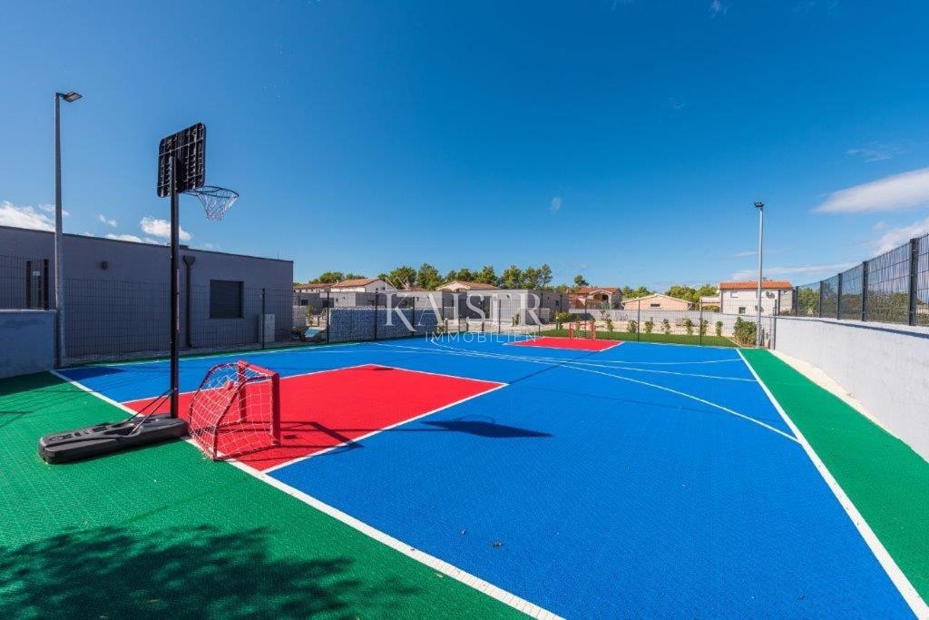 Zadar - Letovišče 1 km od morja