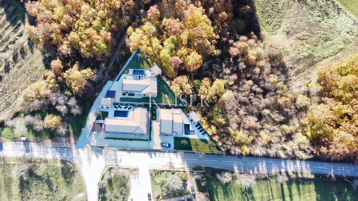 Istra - Barban, nova enonadstropna hiša z bazenom