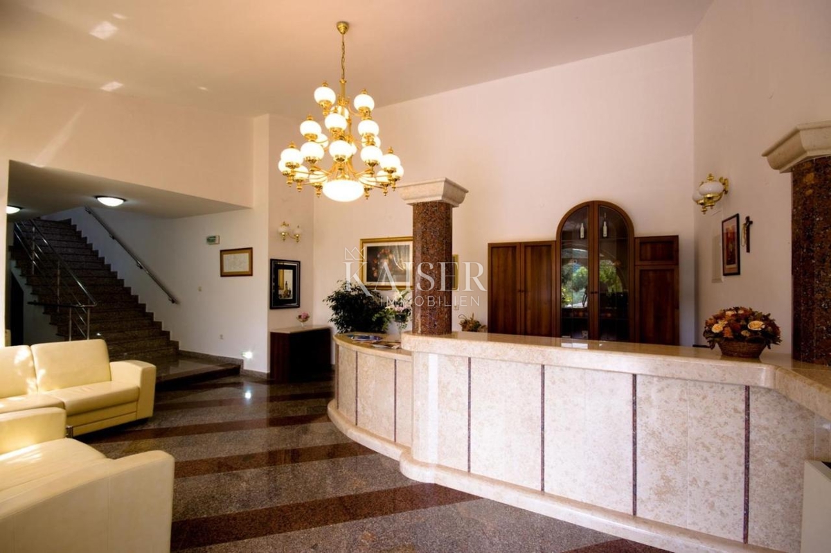 Pula - hotel ob morju