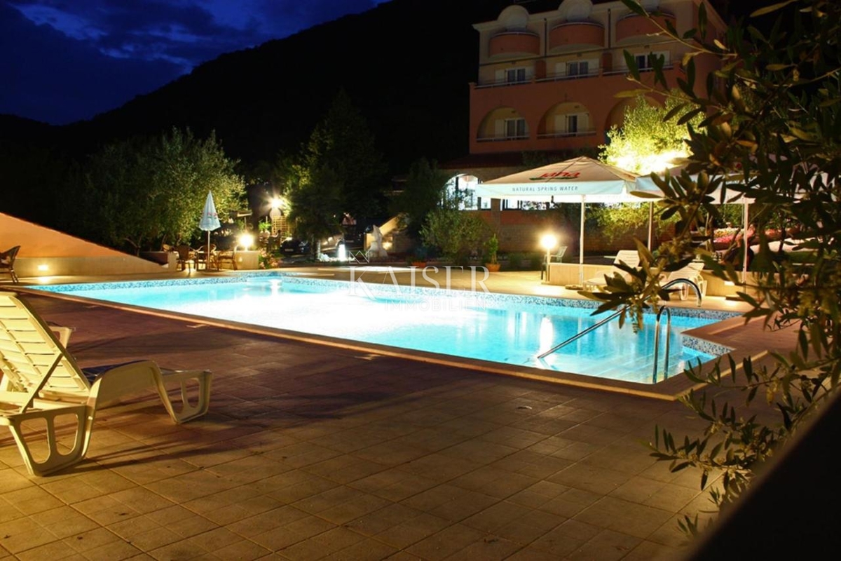 Pula - hotel ob morju