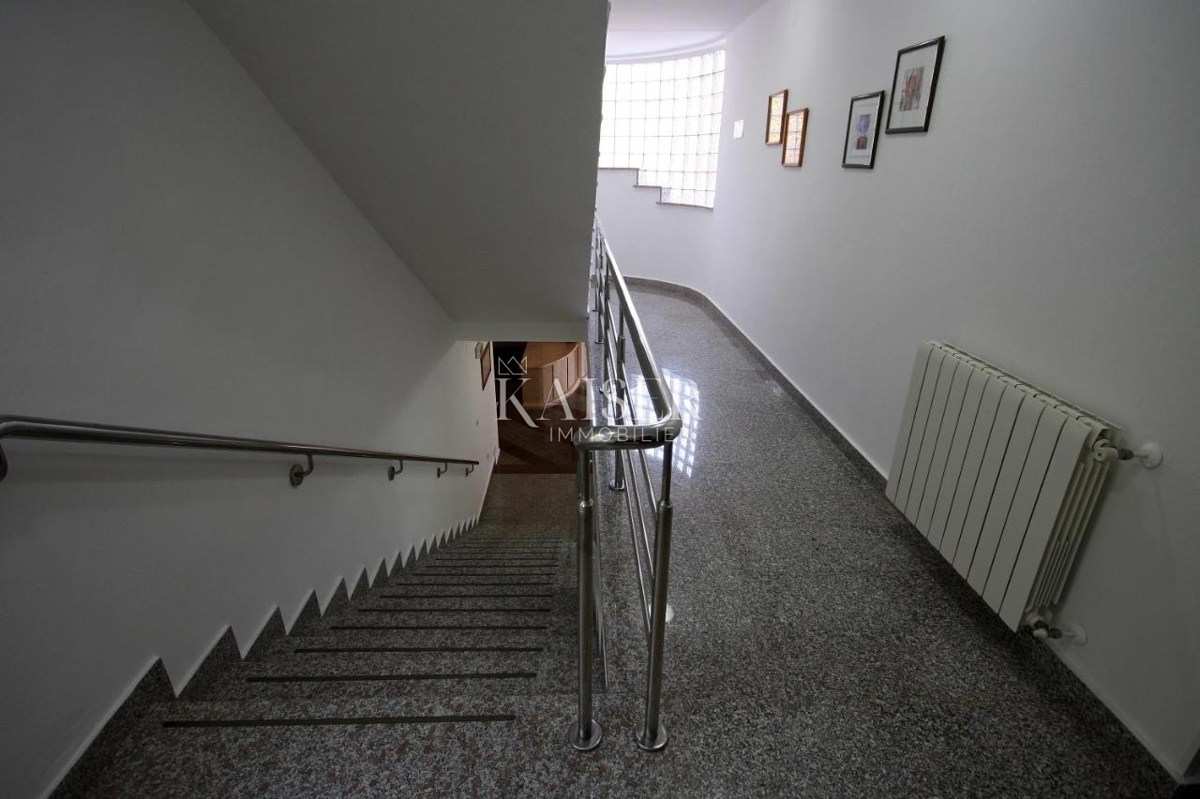 Pula - hotel ob morju