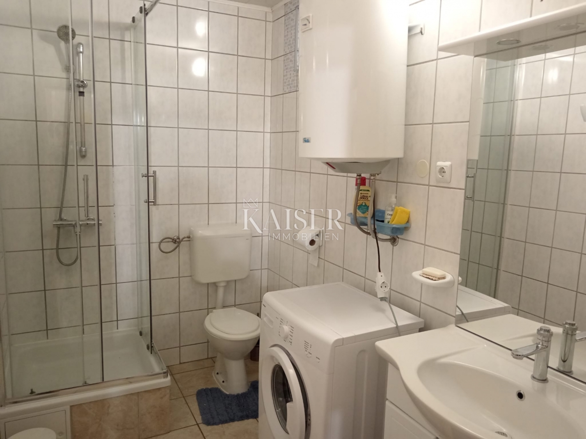 Istra - Medulin, stanovanje v 1. nadstropju s prostorno teraso in lepo razporeditvijo