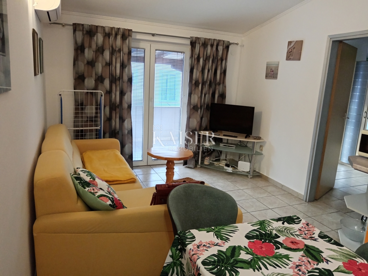 Istra - Medulin, stanovanje v 1. nadstropju s prostorno teraso in lepo razporeditvijo