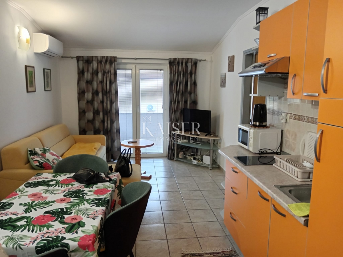 Istra - Medulin, stanovanje v 1. nadstropju s prostorno teraso in lepo razporeditvijo