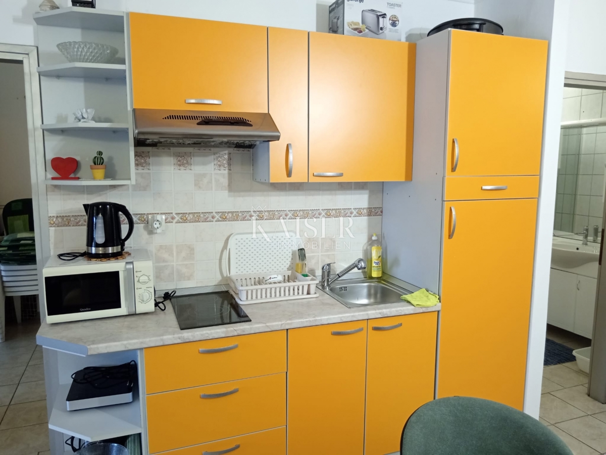 Istra - Medulin, stanovanje v 1. nadstropju s prostorno teraso in lepo razporeditvijo