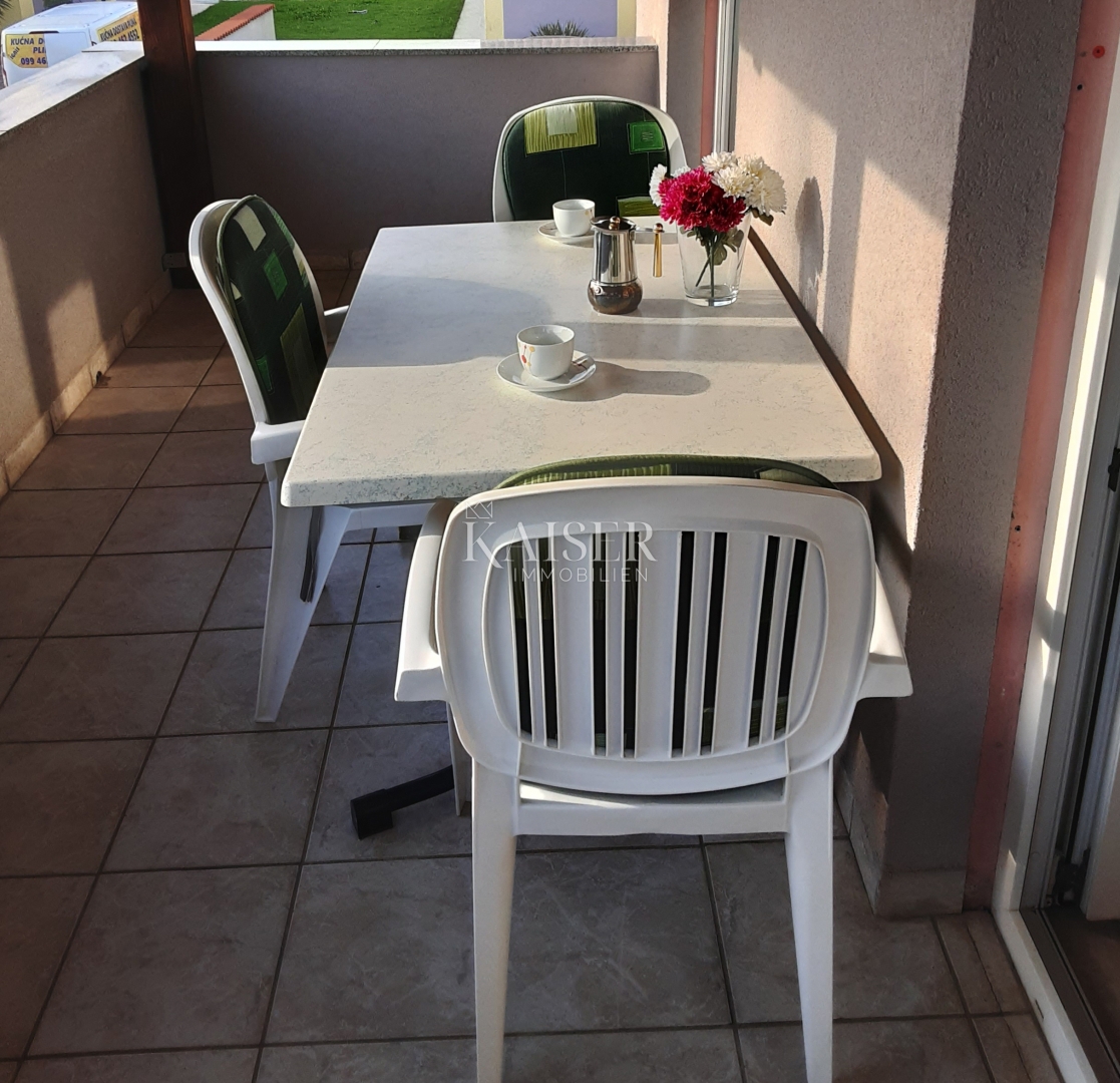 Istra - Medulin, stanovanje v 1. nadstropju s prostorno teraso in lepo razporeditvijo