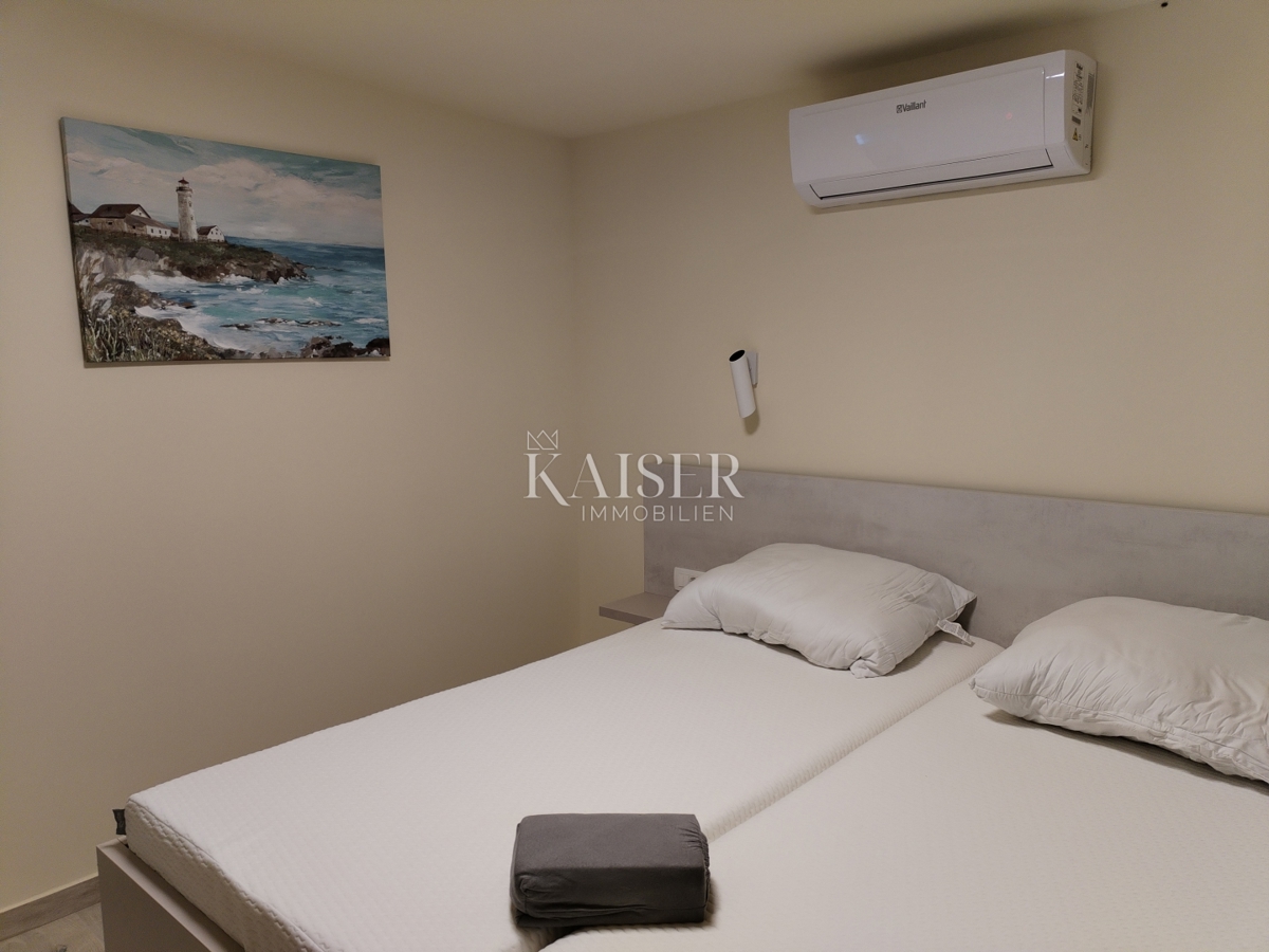 Istra, območje Umaga, stanovanje 71m2, pogled na morje