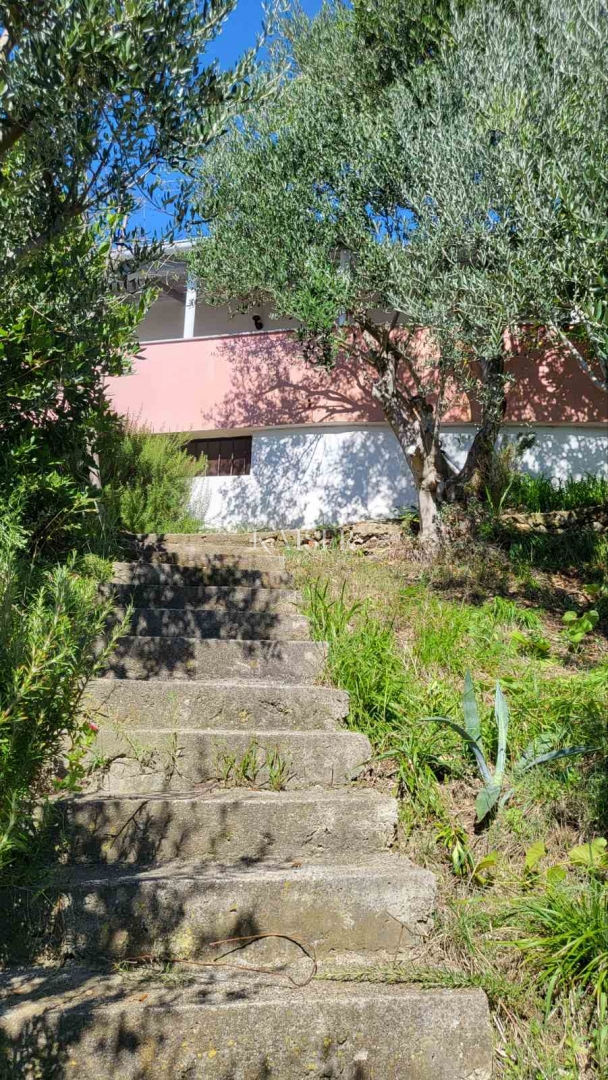 Zadar – Rtina 937 m2 prva vrsta do morja