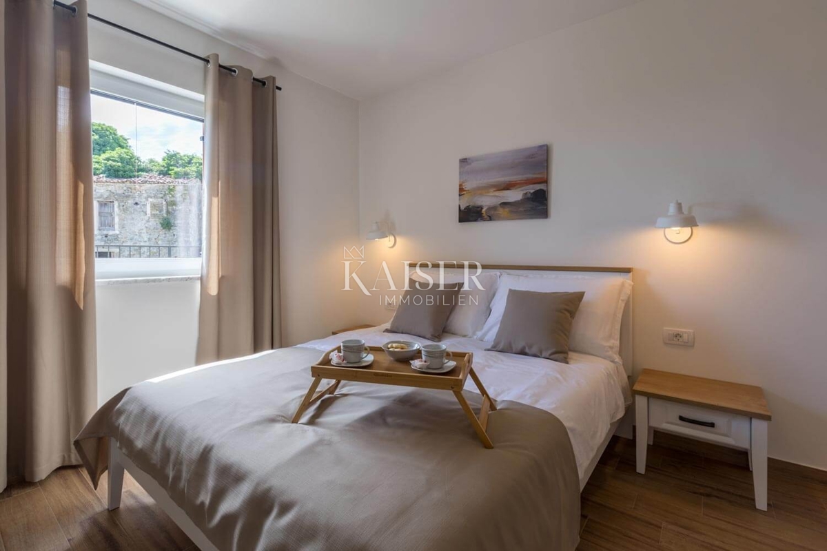 Istra, Buje - Hiša 150m2 z bazenom in pogledom na morje