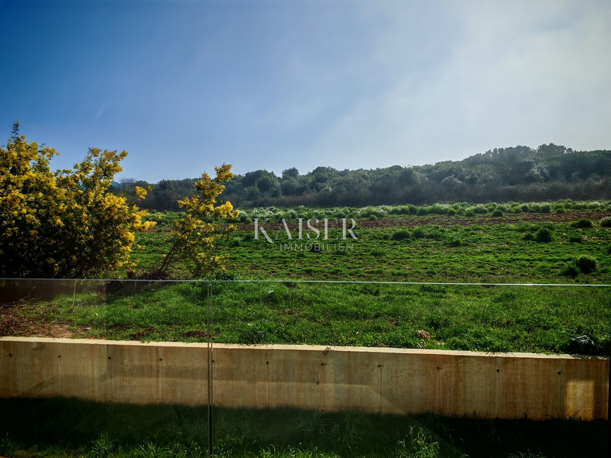 Istra, Banjole - moderno stanovanje 60m2 le 250 m od morja