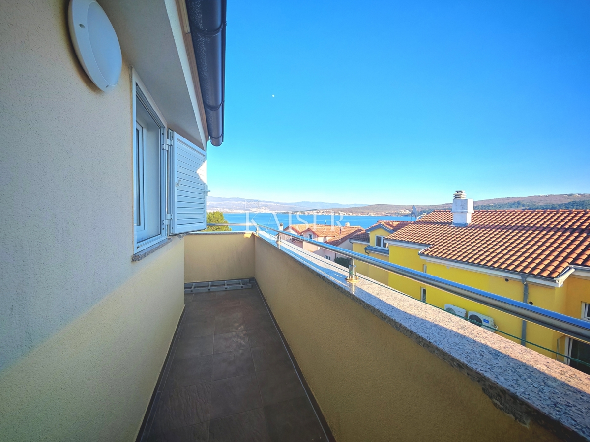 Otok Krk, Čižići - dvosobno stanovanje 55m2, le 60m od morja