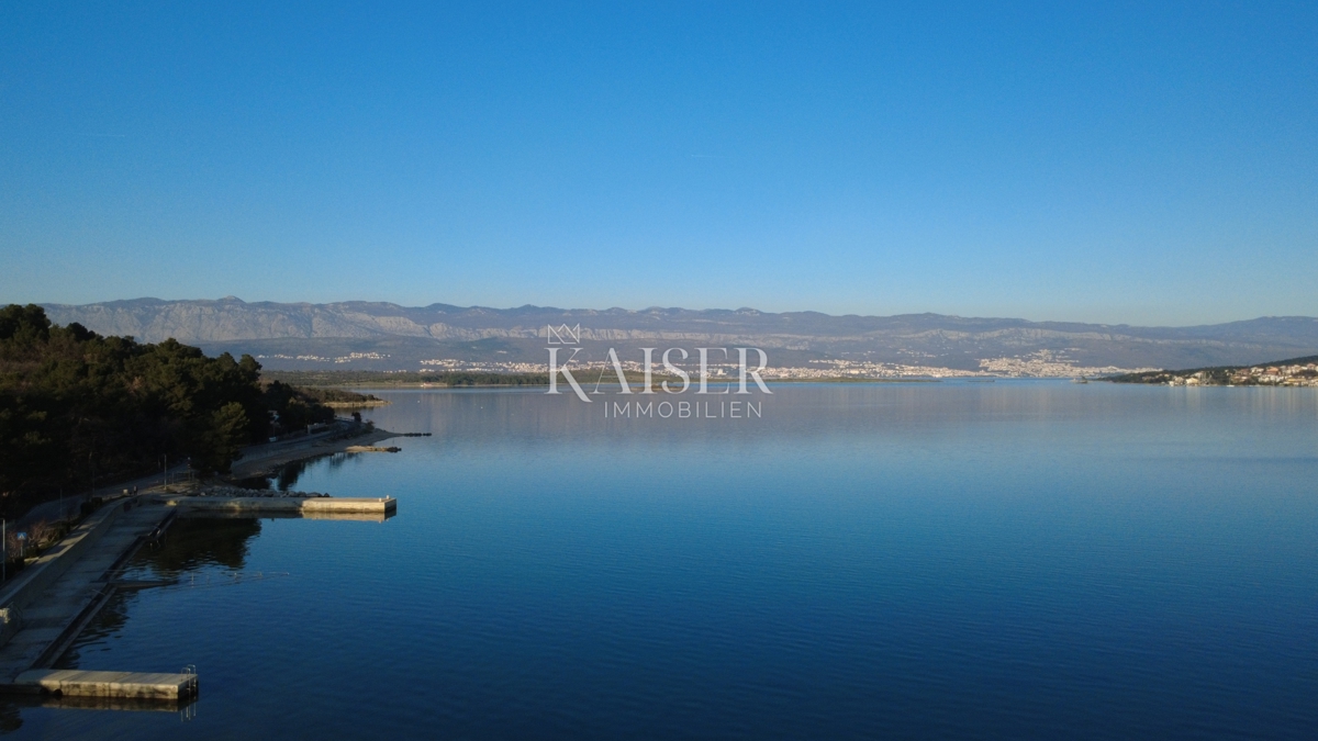 Otok Krk, Čižići - dvosobno stanovanje 55m2, le 60m od morja