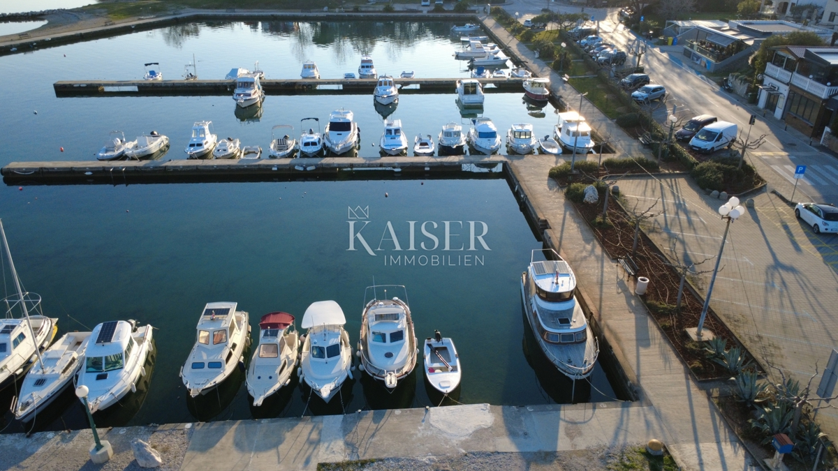 Otok Krk, Čižići - dvosobno stanovanje 55m2, le 60m od morja