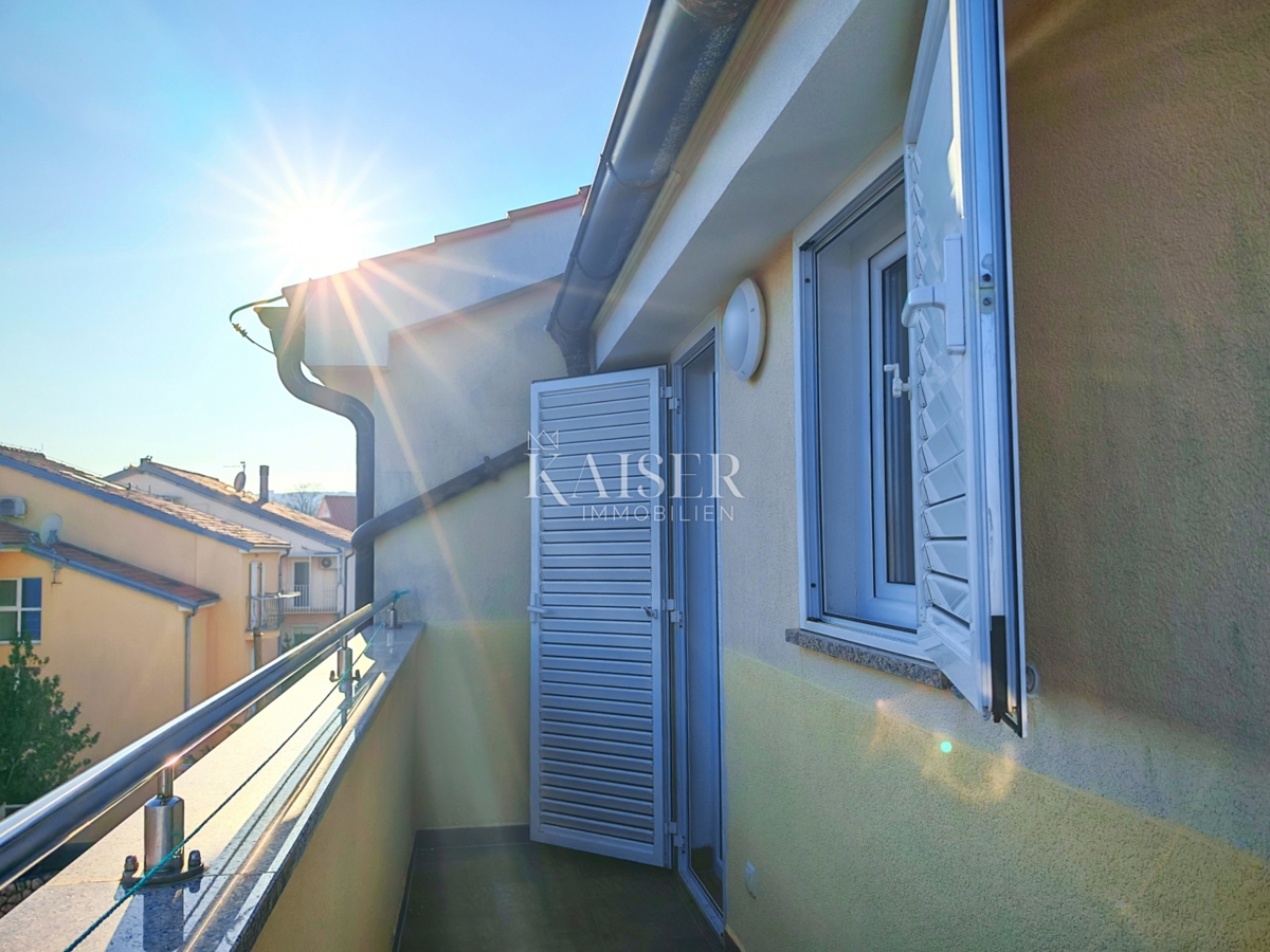 Otok Krk, Čižići - dvosobno stanovanje 55m2, le 60m od morja