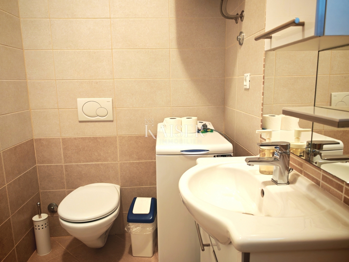 Otok Krk, Čižići - dvosobno stanovanje 55m2, le 60m od morja