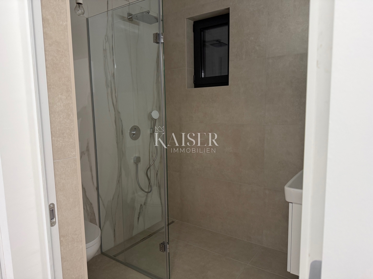 Opatija, Lovran - stanovanje v novogradnji s čudovitim razgledom in vrtom