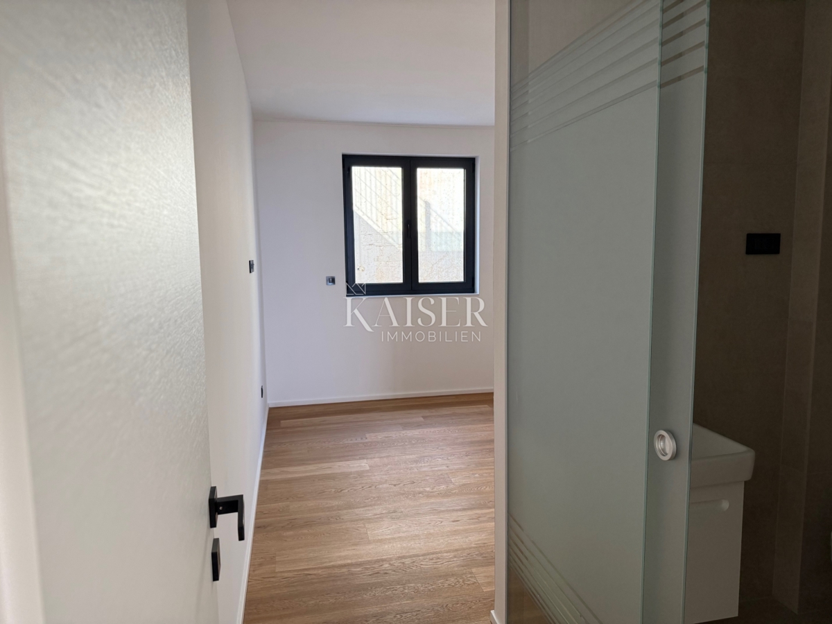 Opatija, Lovran - stanovanje v novogradnji s čudovitim razgledom in vrtom