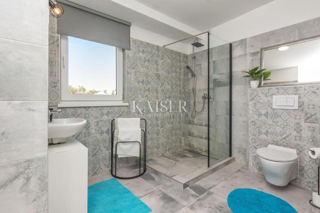 Zadar, Vir - vila 88 m2 s pogledom na morje