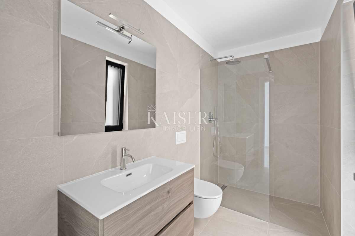 Istra - Novigrad, luksuzno stanovanje 98 m2