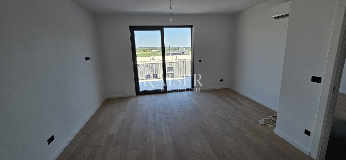 Istra, Umag - enosobno funkcionalno stanovanje v novogradnji, 46m5, 2. nadstropje, z garažo