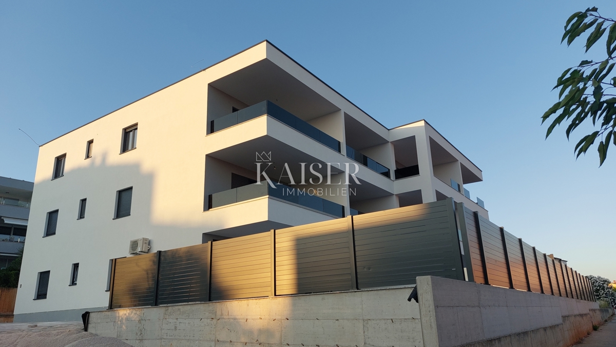 Stanovanje Novigrad, 68m2