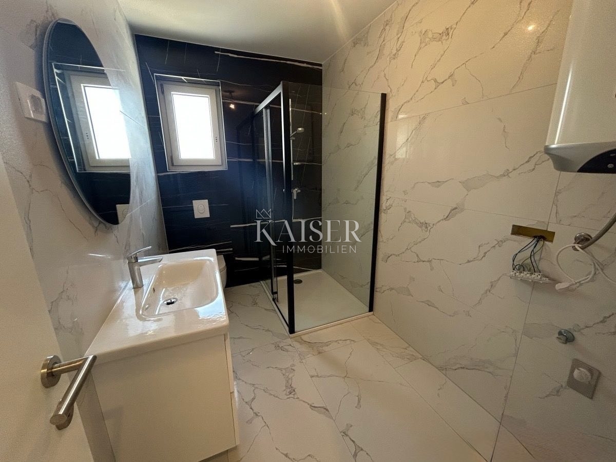 Stanovanje Novigrad, 68m2