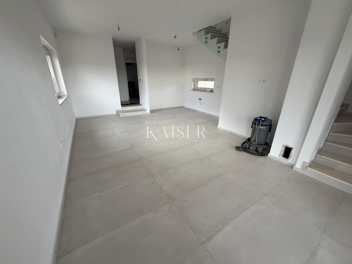 Istra, Ližnjan, moderna vila s čudovitim pogledom na morje