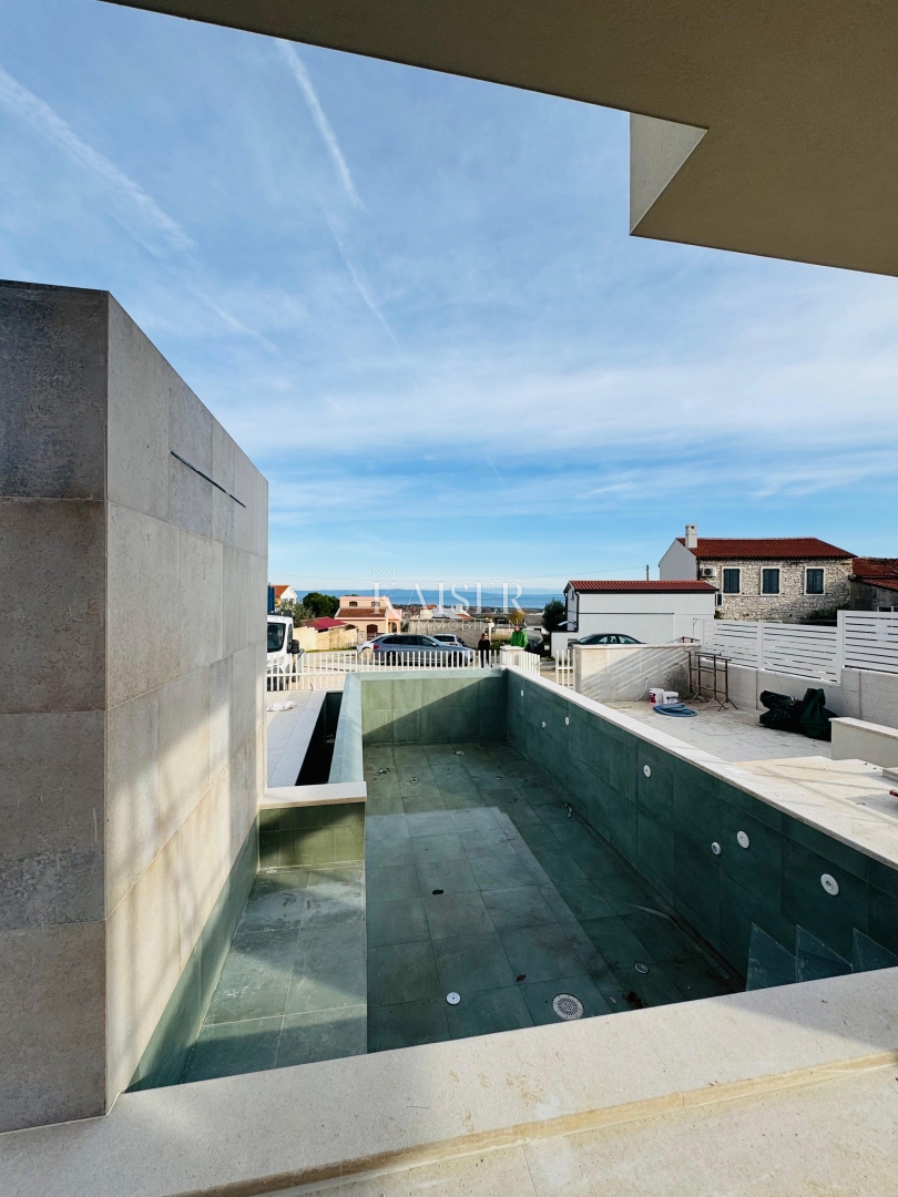 Istra, Ližnjan, moderna vila s čudovitim pogledom na morje