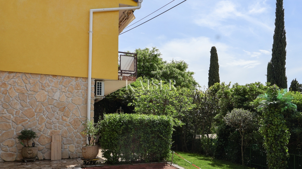 Crikvenica, Selce - lepa hiša z vrtom